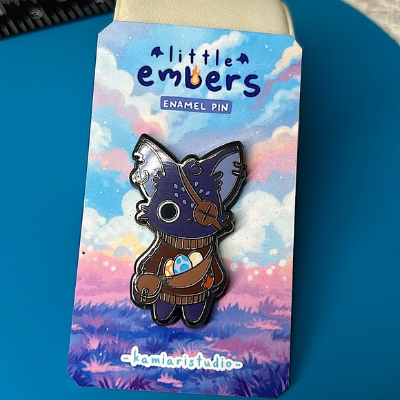🖤NEW💕Little Embers pin - Picture 1 of 8